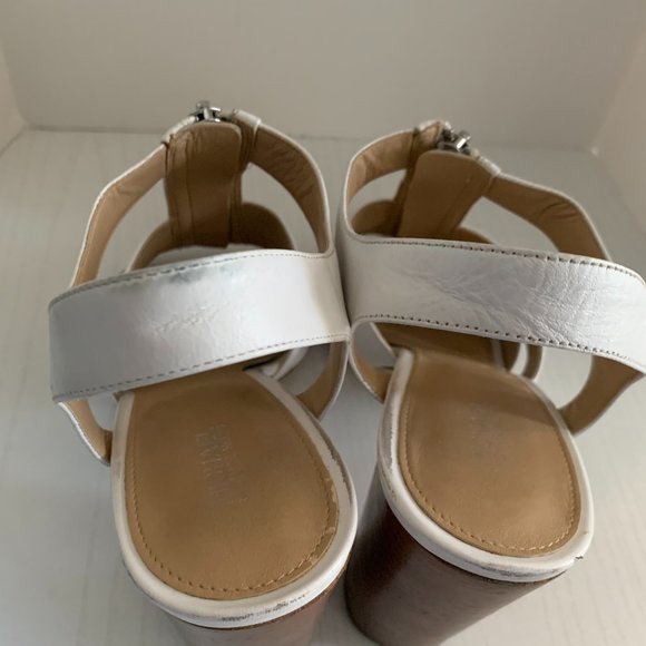 MICHAEL KORS Chunky Heel Open Toe Sandals - Picture 4 of 8